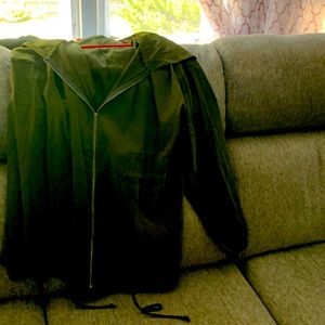 Say women’s ring wind breaker Jacket it’s an extra large